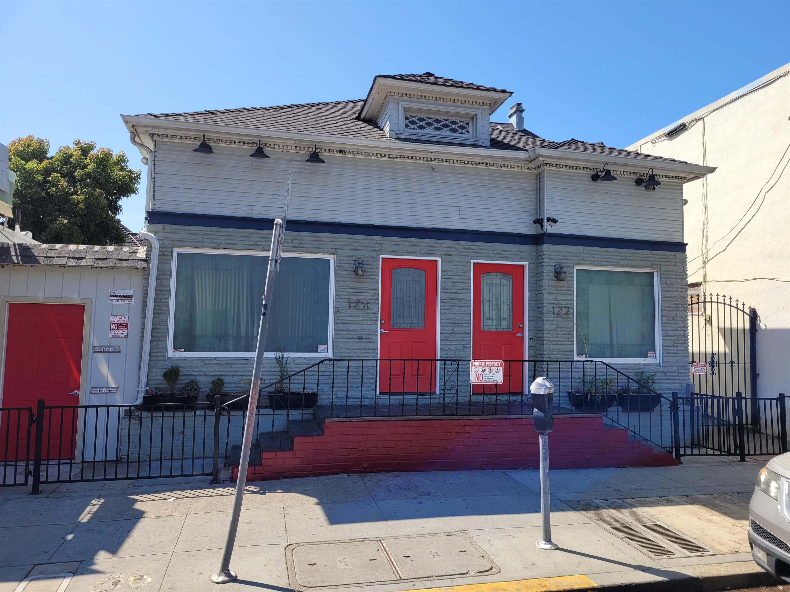 122-126 E. San Salvador - 122A